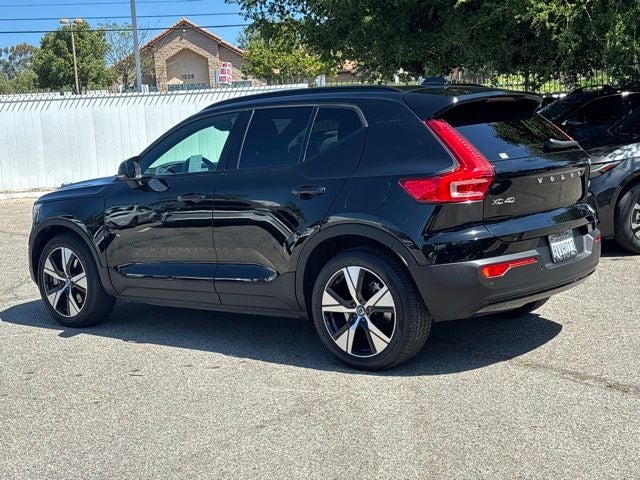 2021 Volvo XC40 Recharge Pure Electric P8