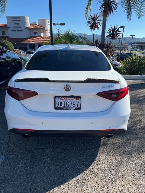 2017 Alfa Romeo Giulia Base