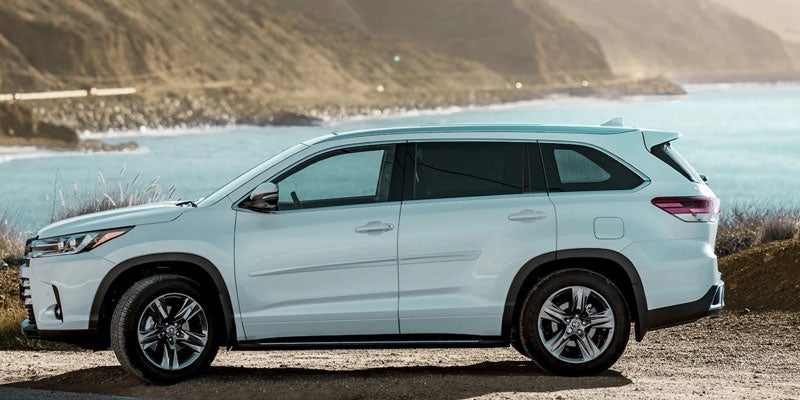 Simi Valley Toyota in Simi Valley CA